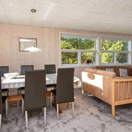 Feriehus 6 Person Holiday In R M